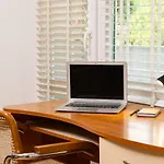 Apartman Spacious 2br Kremena 10 Minutes Walk To Center