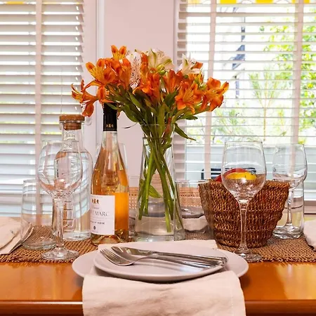 Spacious 2br Kremena 10 Minutes Walk To Center Apartamento