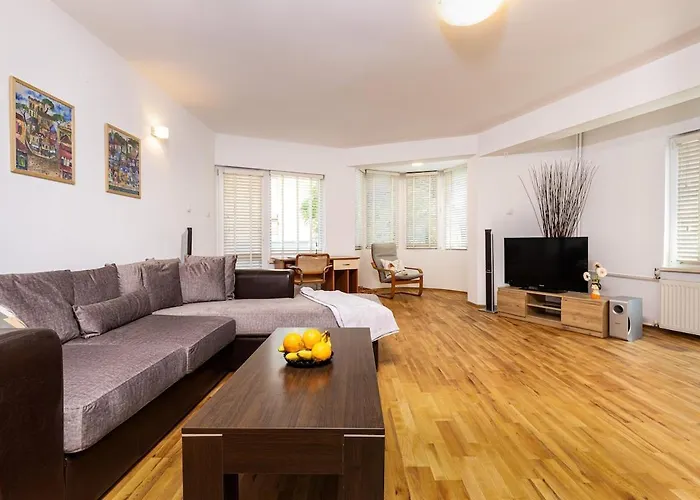 Apartamento Spacious 2br Kremena 10 Minutes Walk To Center Plovdiv