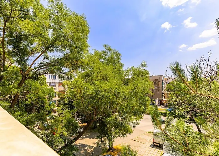 Spacious 2br Kremena 10 Minutes Walk To Center