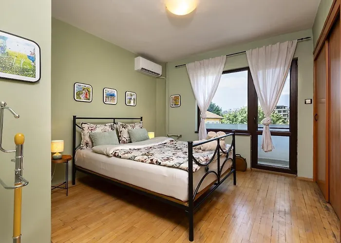 Apartamento Spacious 2br Kremena 10 Minutes Walk To Center Plovdiv