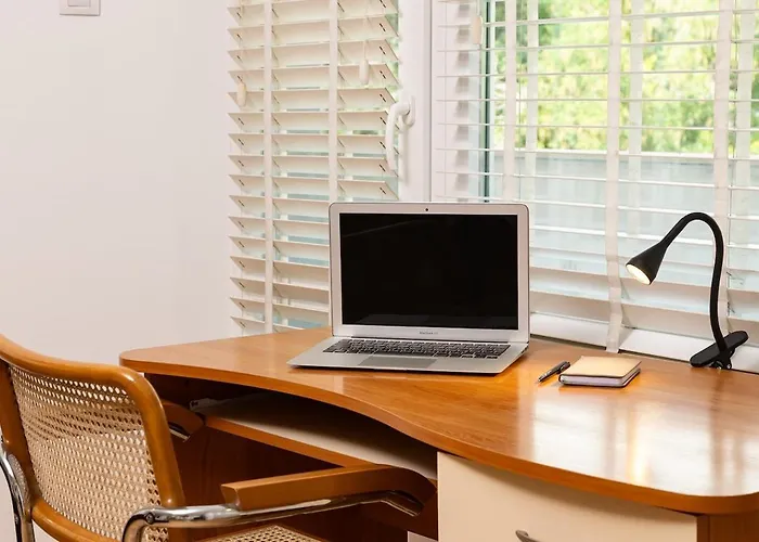 Apartamento Spacious 2br Kremena 10 Minutes Walk To Center