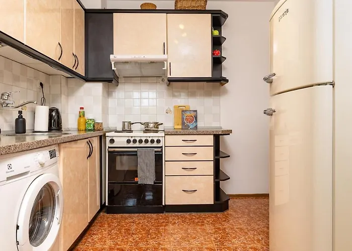 Spacious 2br Kremena 10 Minutes Walk To Center Plovdiv