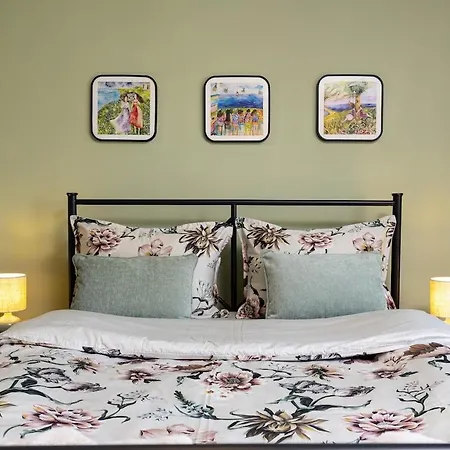 Spacious 2br Kremena 10 Minutes Walk To Center