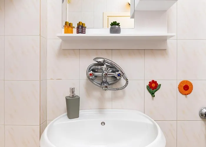 Spacious 2br Kremena 10 Minutes Walk To Center * Plovdiv